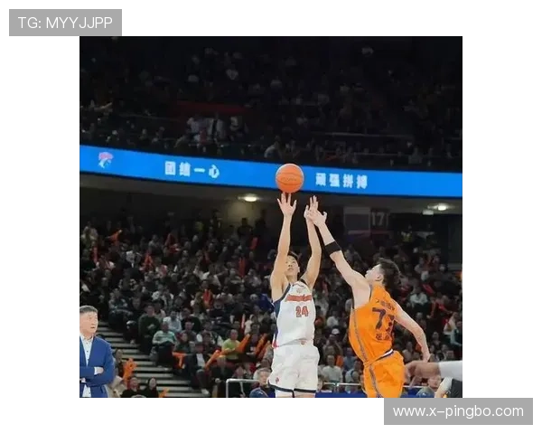 内内挡拆制造错位提升内线效率 拉开对手防守空间